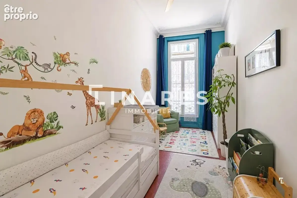 LE MOUSTIER - Appartement T4 de 114 m² - Traversant - 13001 - photo 10