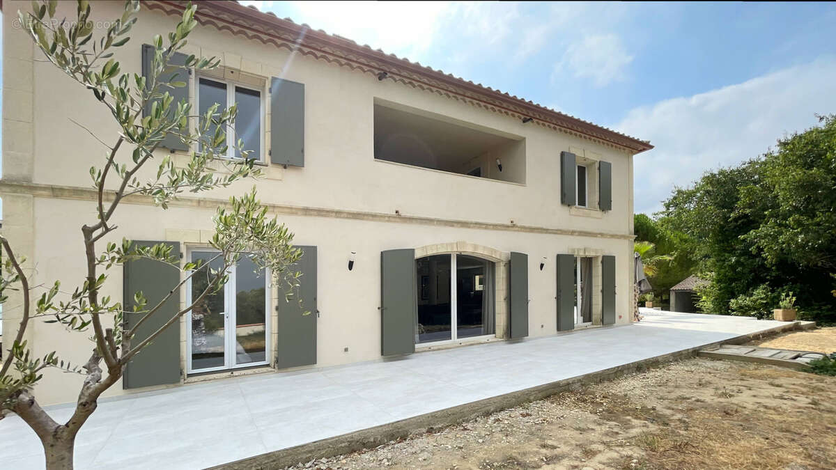 Élégante bastide provençale rénovée, à 20 minutes d'Uzès et de Nîmes - photo 2