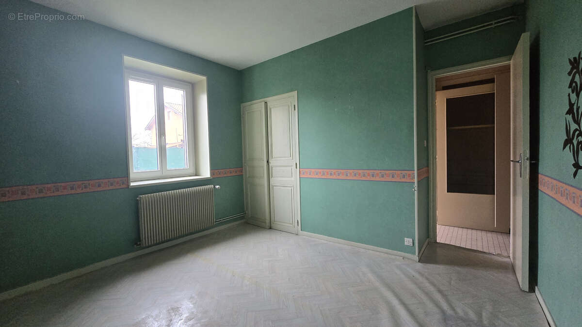 Appartement à GRIEGES