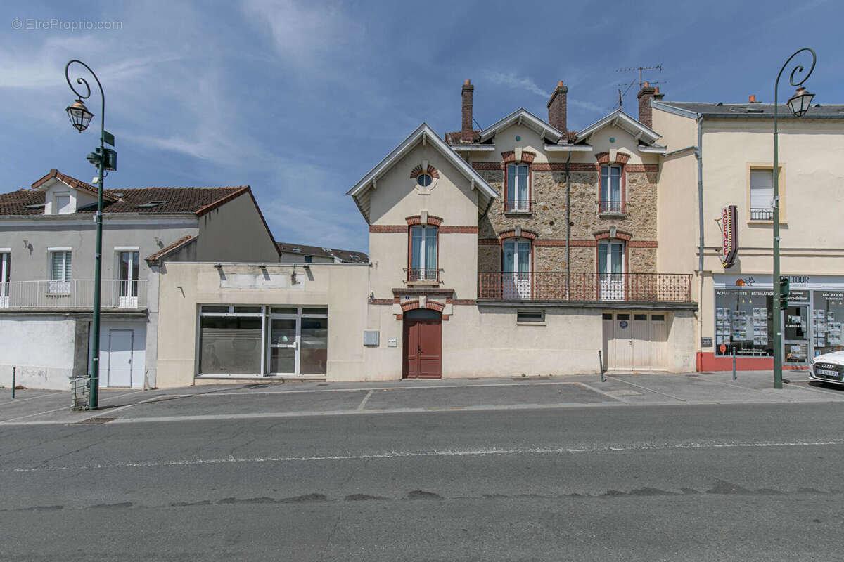 Maison à COULOMMIERS