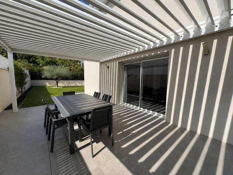 Maison à JONAGE