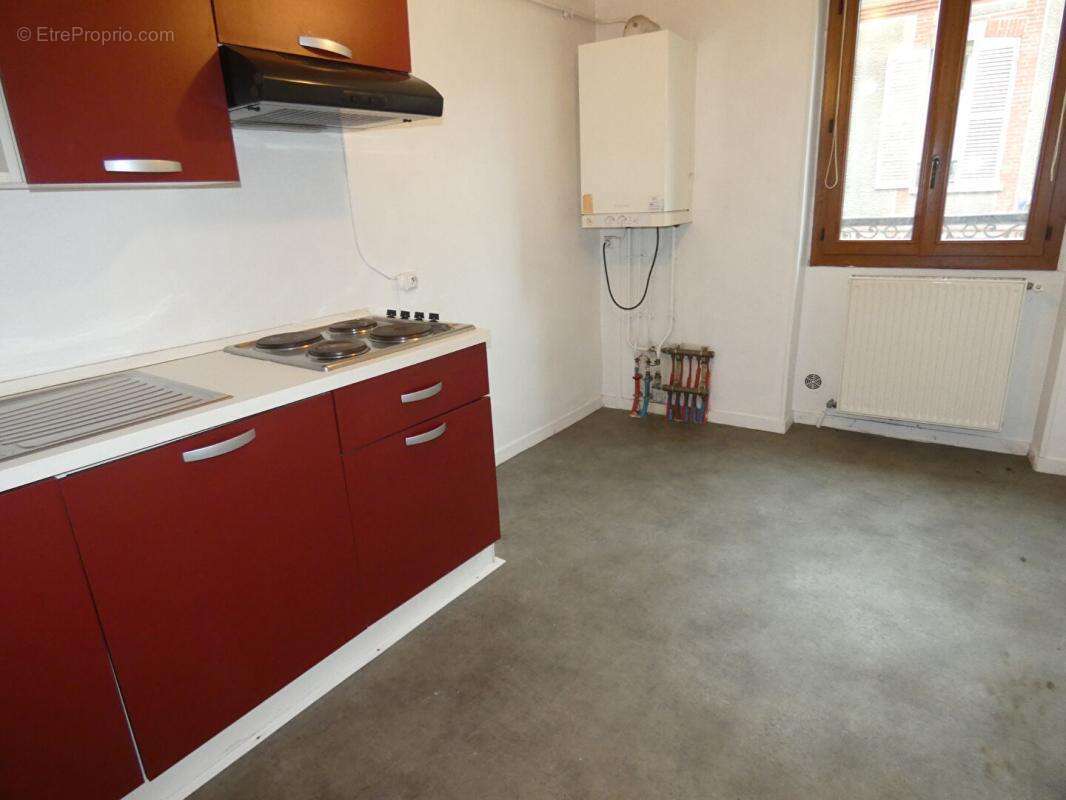 Appartement à IVRY-LA-BATAILLE