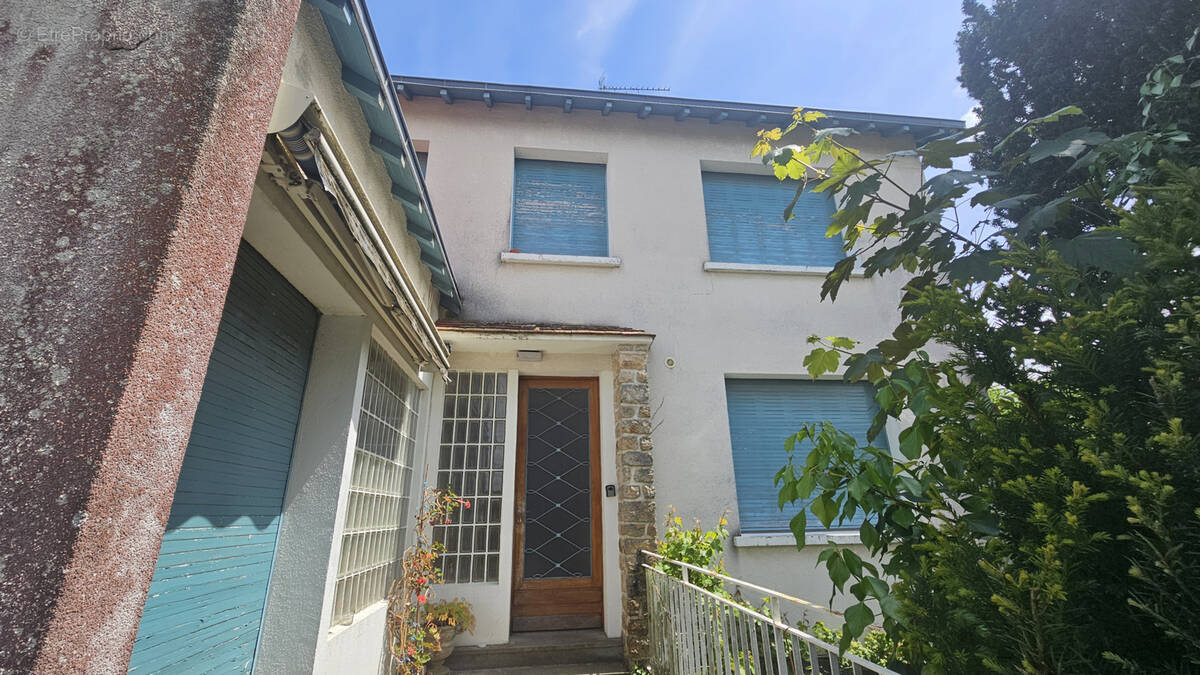 Maison à LE DORAT