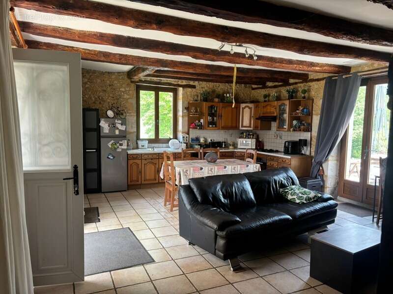 Propriete/Gites 6 hectares, Proche de THENON (24) - photo 20