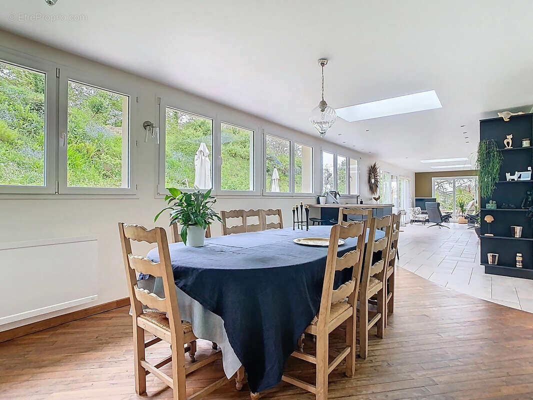 Maison à CANVILLE-LA-ROCQUE