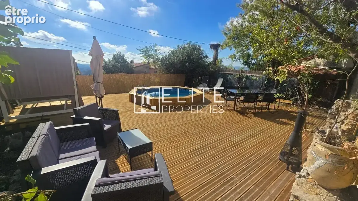 Maison de village 110 m² + jardin 260 m² piscine vue mer - photo 1