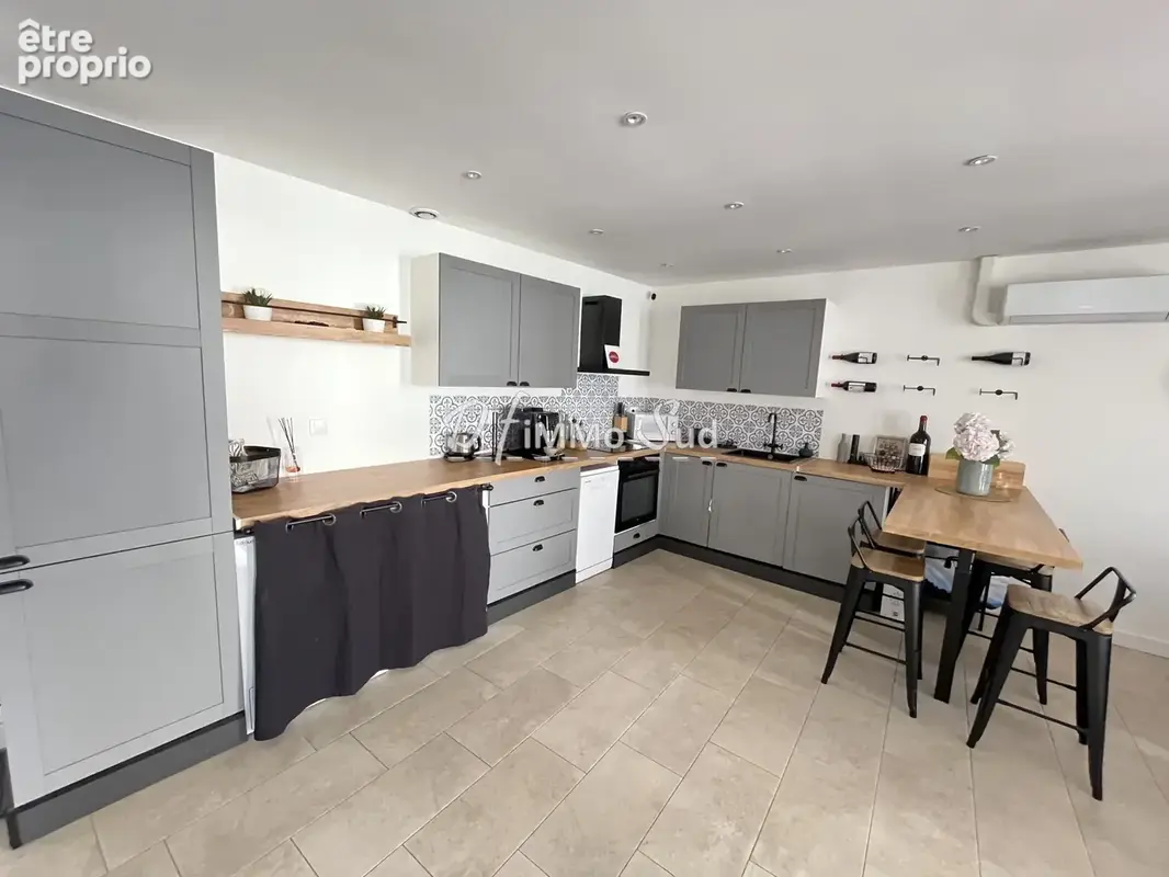 Maison de village T5 en r+2 en très bon état - photo 1