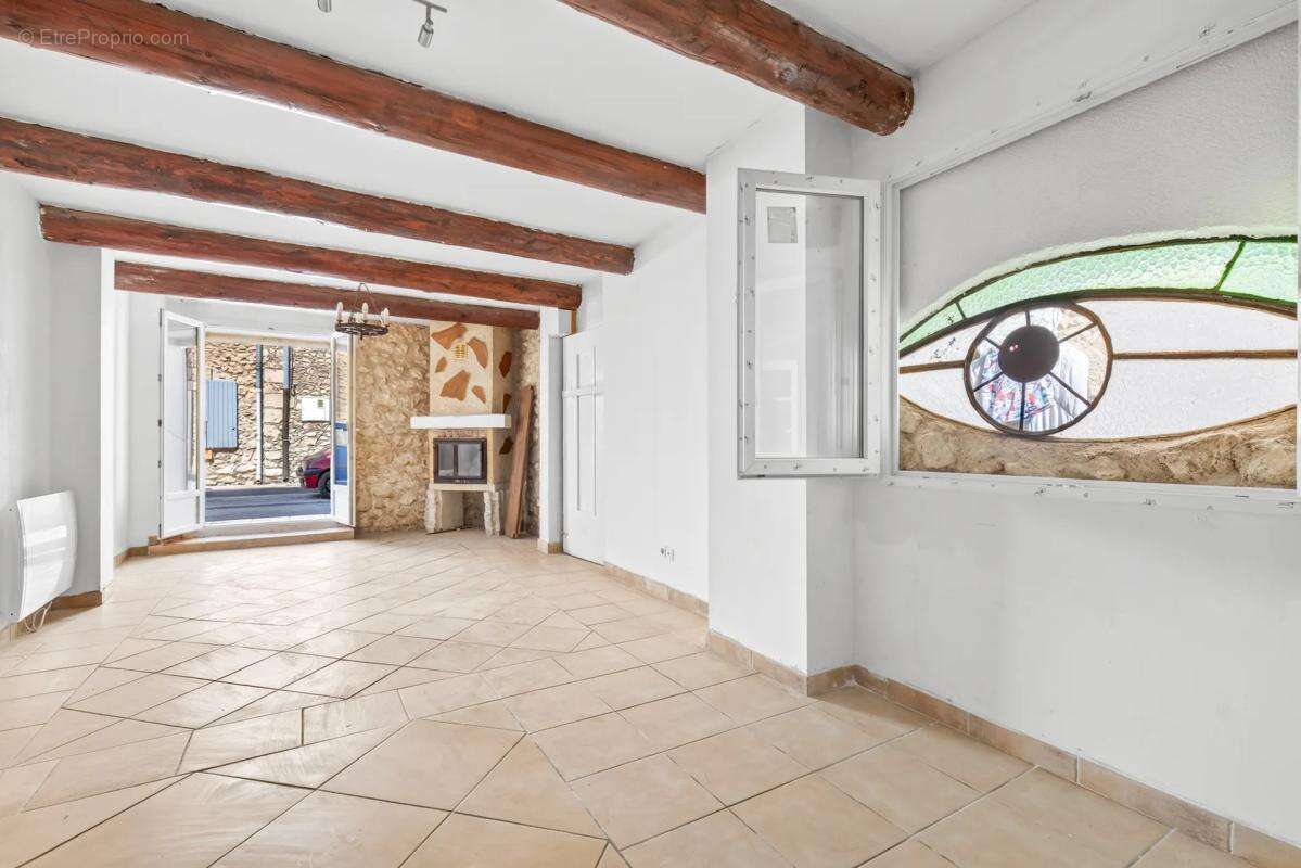 Maison de 4 pièces de 78 m² à La Roque-d'Anthéron - photo 4