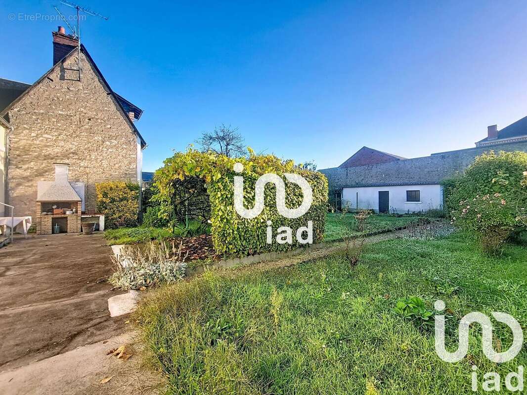 Photo 2 - Maison à VIERZON