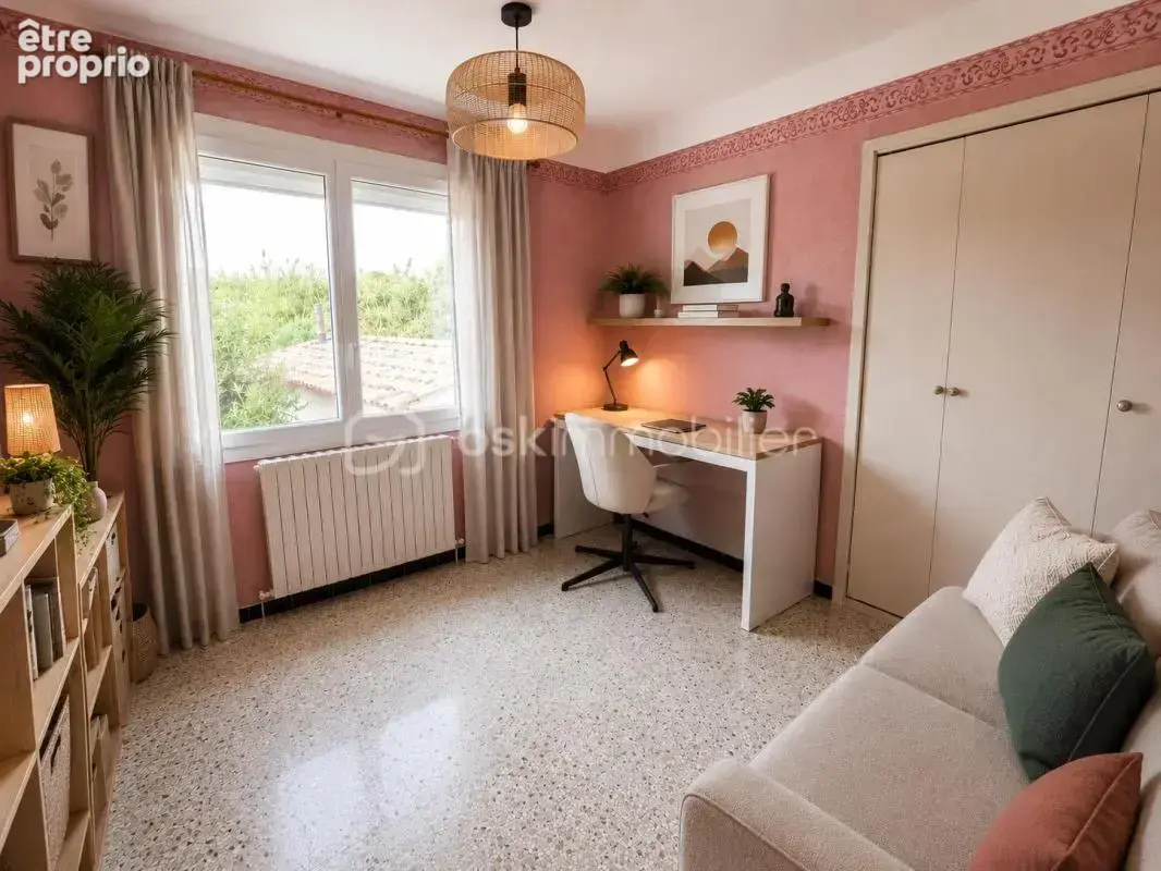 Maison 4 pièces – 3 chambres – 95 m² + 95 m² de garage – terrain 653 m² – potentiel rare ! - photo 13