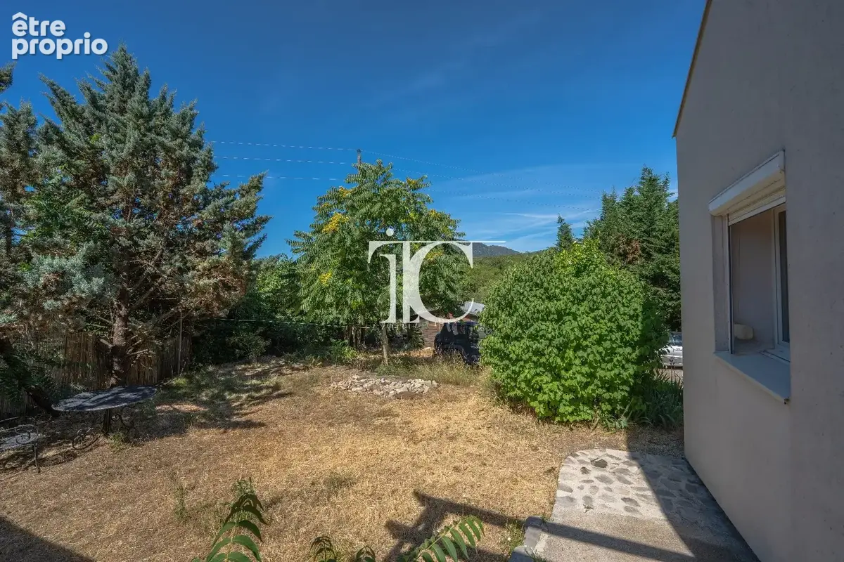 Villa 111m² habitables 629m² de terrain proche centre village des vans - photo 17
