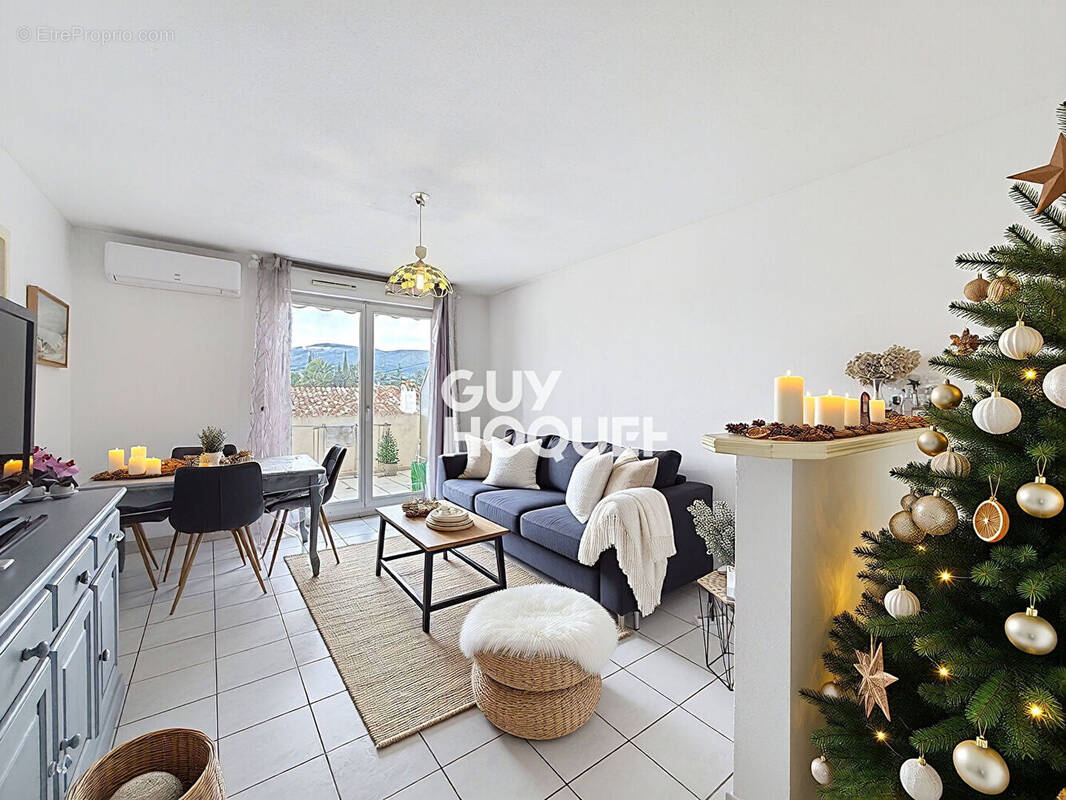 Appartement à MOUANS-SARTOUX