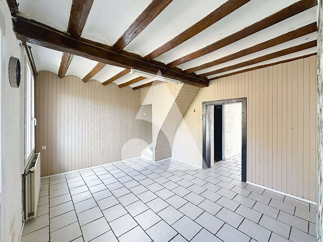 Maison à VIEUX-CONDE