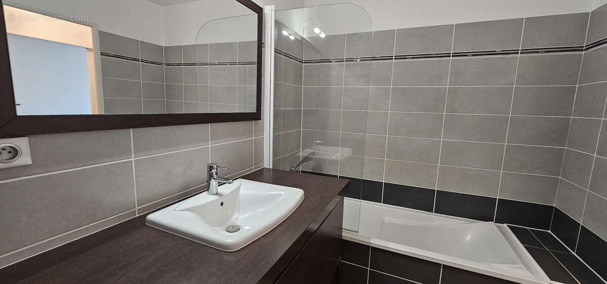 Appartement à JACOU