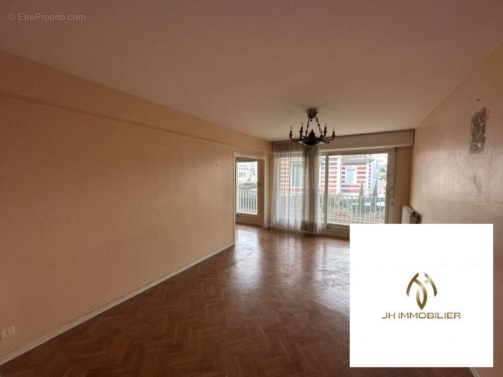 Appartement 107 m² à Saint-Jean-De-Luz  - photo 2