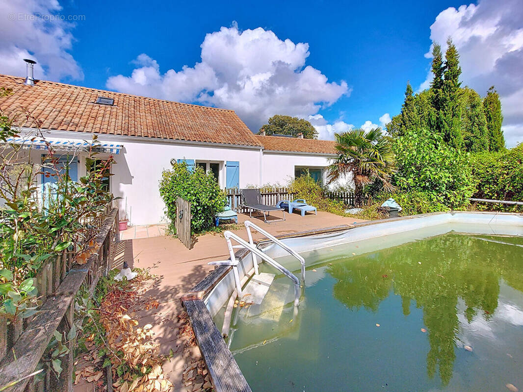 Maison à BOIS-DE-CENE