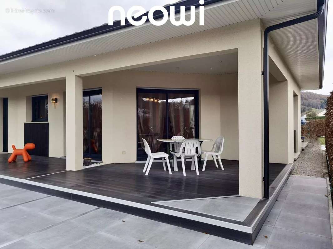 Maison à ARPAJON-SUR-CERE