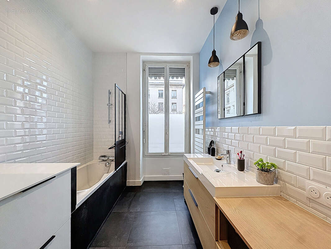 Appartement à LYON-7E