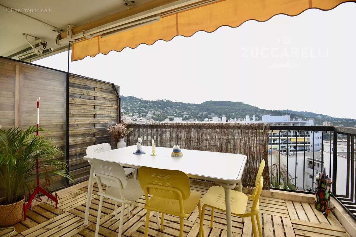 Appartement à LE CANNET