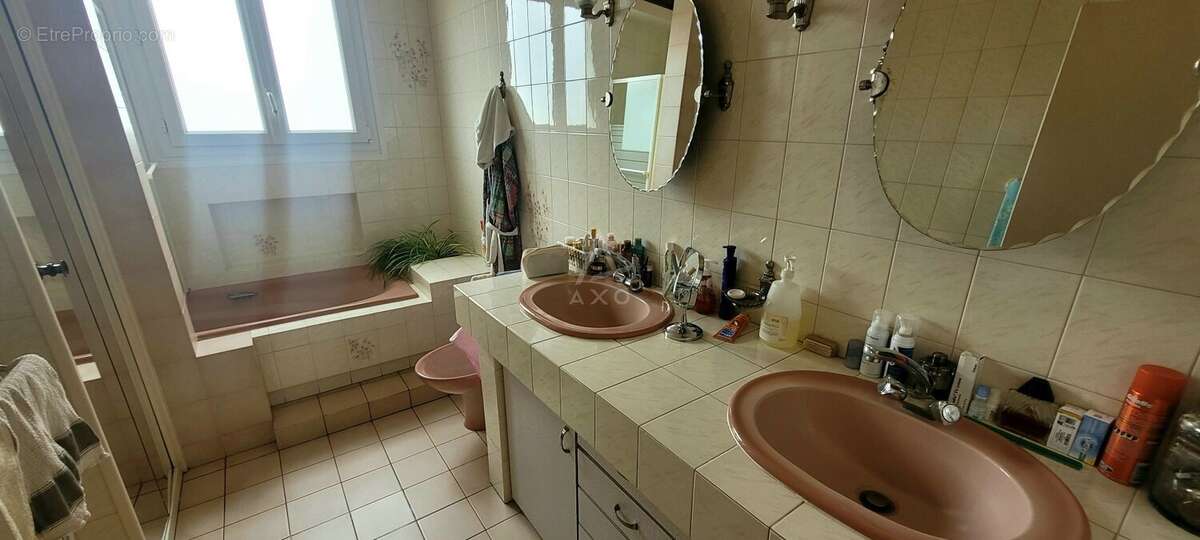 Ensemble immobilier a renover 260 m2 - photo 8