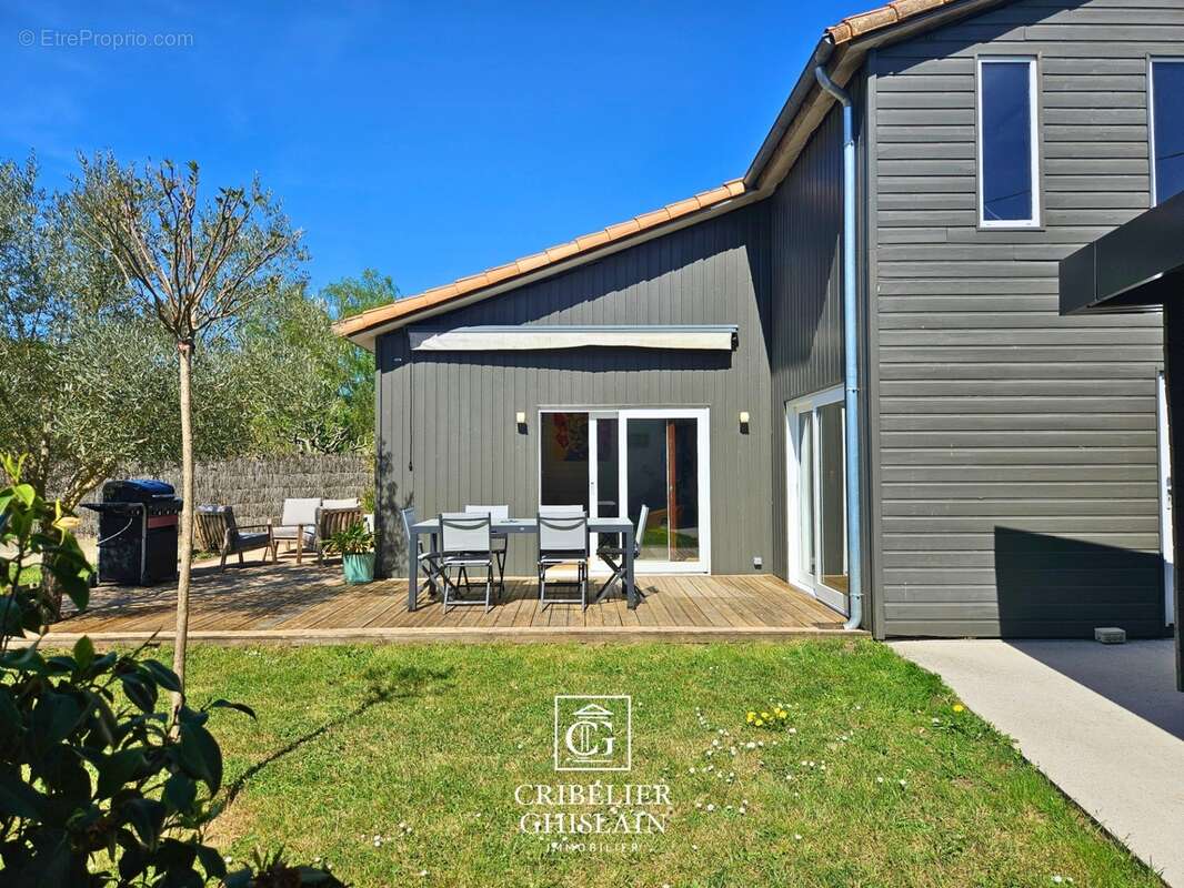 Maison de 135 m² + dépendance 17 M2 – Jardin intime – Terrasse plein sud – Vertou La Bourrelière - photo 7