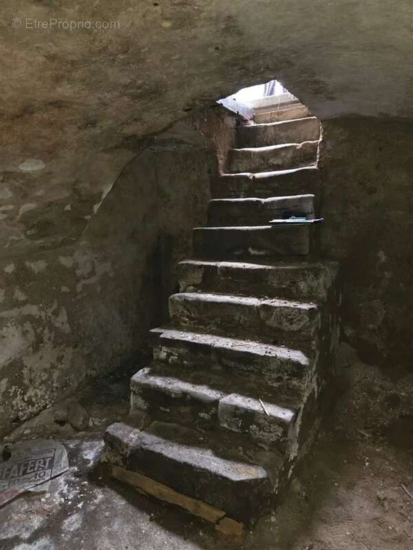 Appartement à MAGNAC-LAVAL