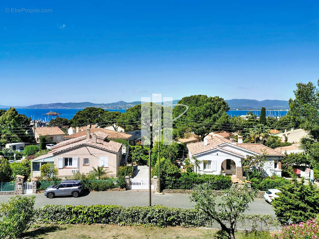 Appartement à SAINT-RAPHAEL