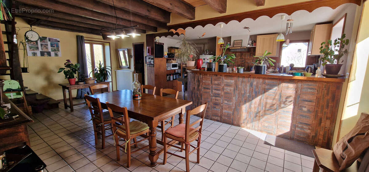 Maison à SAINT-AUBIN-EN-CHAROLLAIS