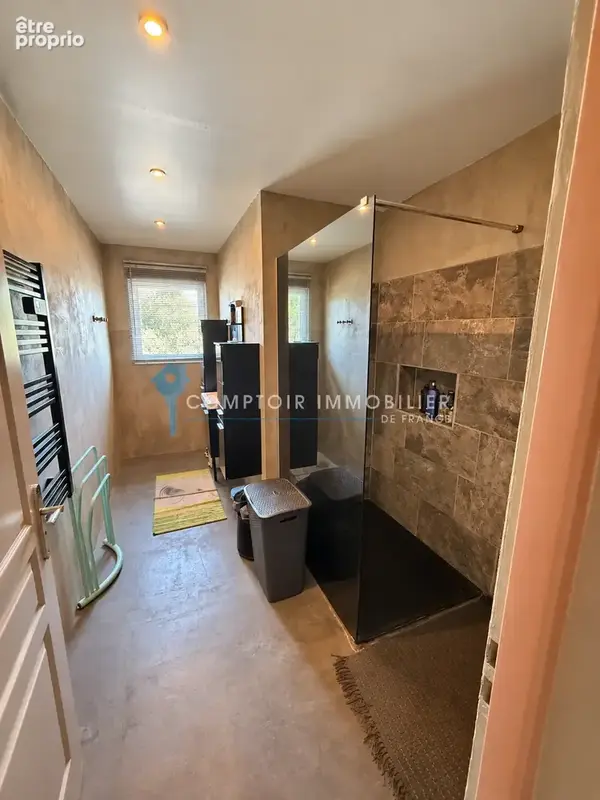Maison 5 pièces avec terrain clos, dépendances et prestations de qualité   Ruoms - photo 9