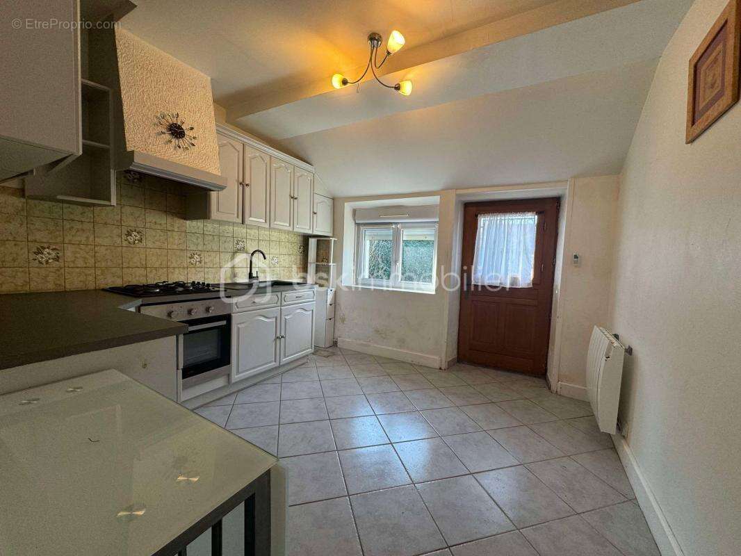 Maison à OZOUER-LE-VOULGIS