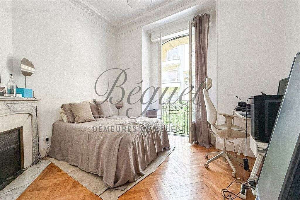 France Côte d'Azur, Nice, Quartier des Fleurs, 4 pièces 104 m² - 2 chambres - photo 11