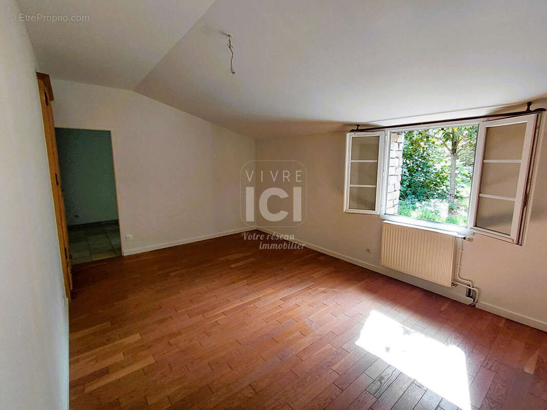 Maison à SAINTE-LUCE-SUR-LOIRE