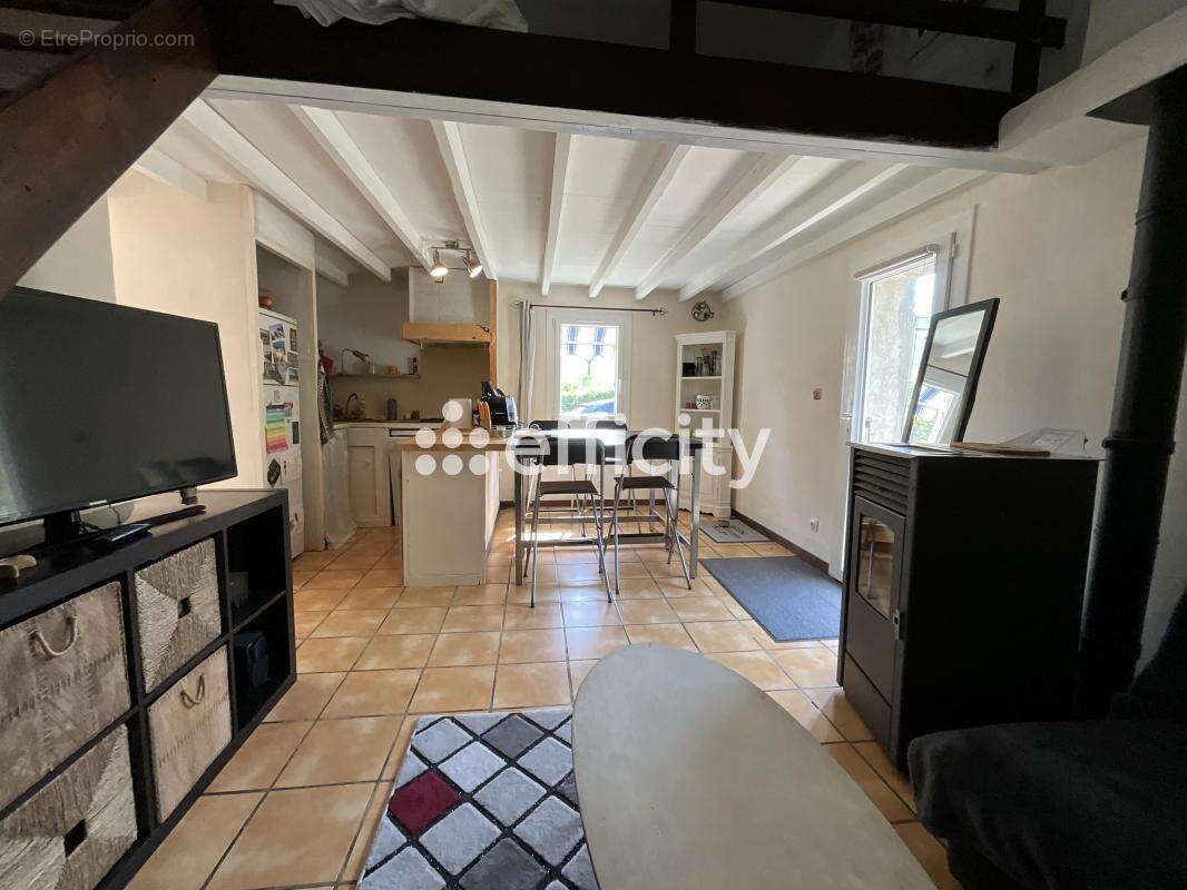 Maison à PRIVAS