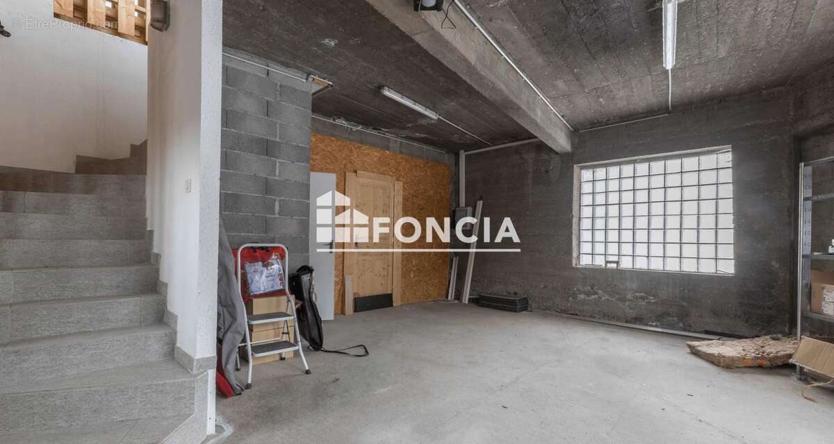 Appartement à LA SALLE-LES-ALPES
