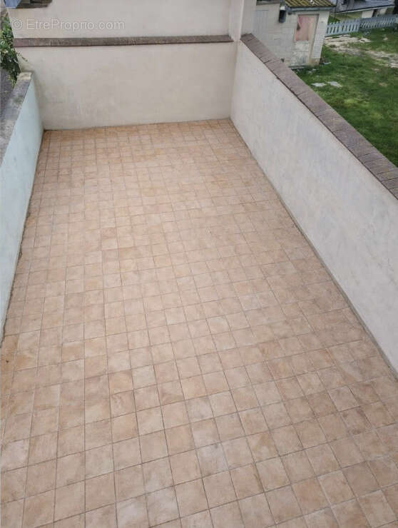 Maison à ROMILLY-SUR-SEINE