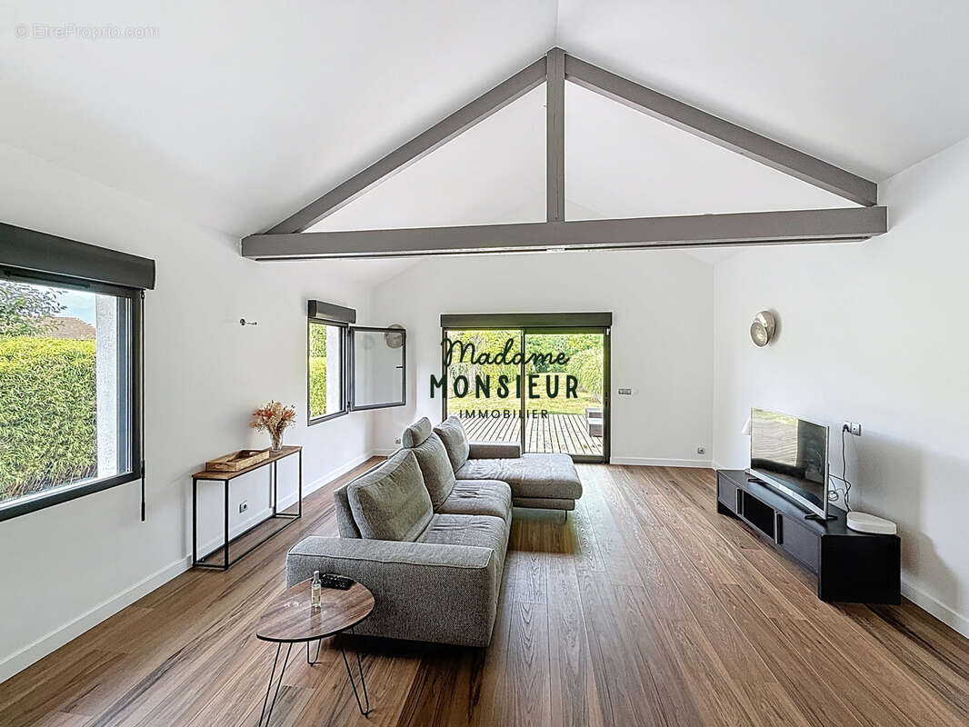 Maison à LA TOUR-DU-PIN