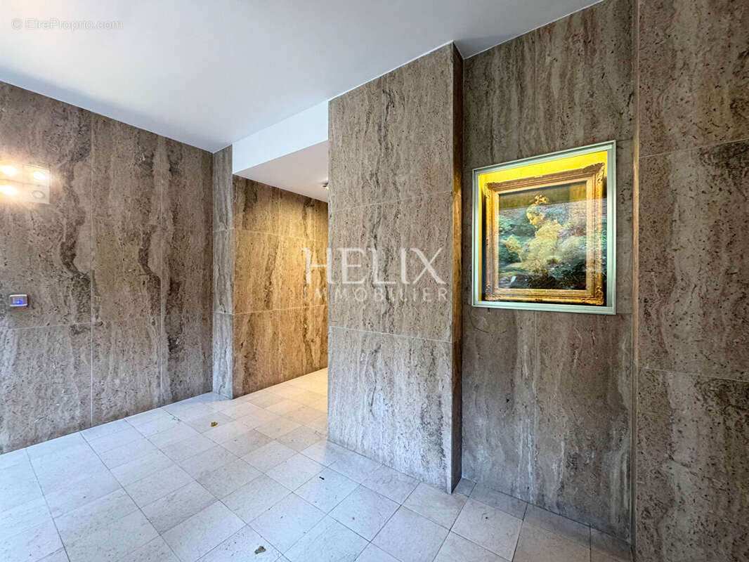 Appartement à LE MESNIL-LE-ROI