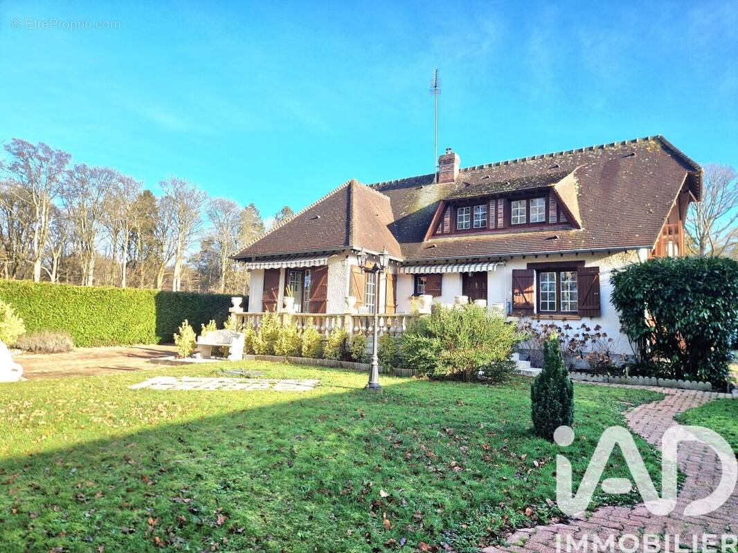 Photo 1 - Maison à FORGES-LES-EAUX