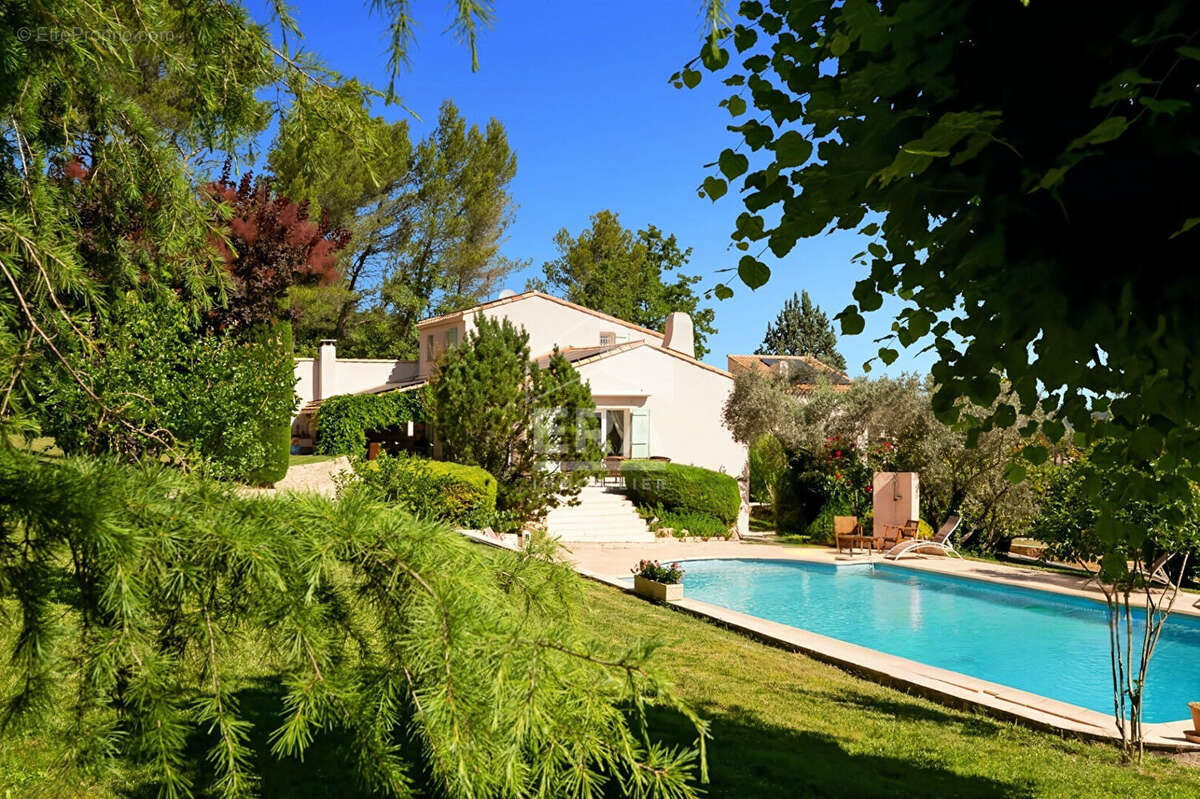 Maison à CABRIES