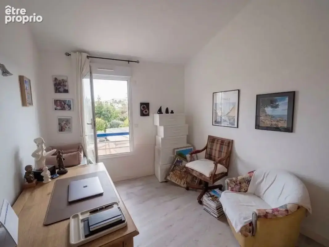 Appartement 4 pièces 86 m² à vendre à Carqueiranne (83320) - photo 7