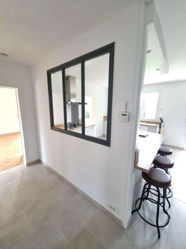 Maison à LES BORDES