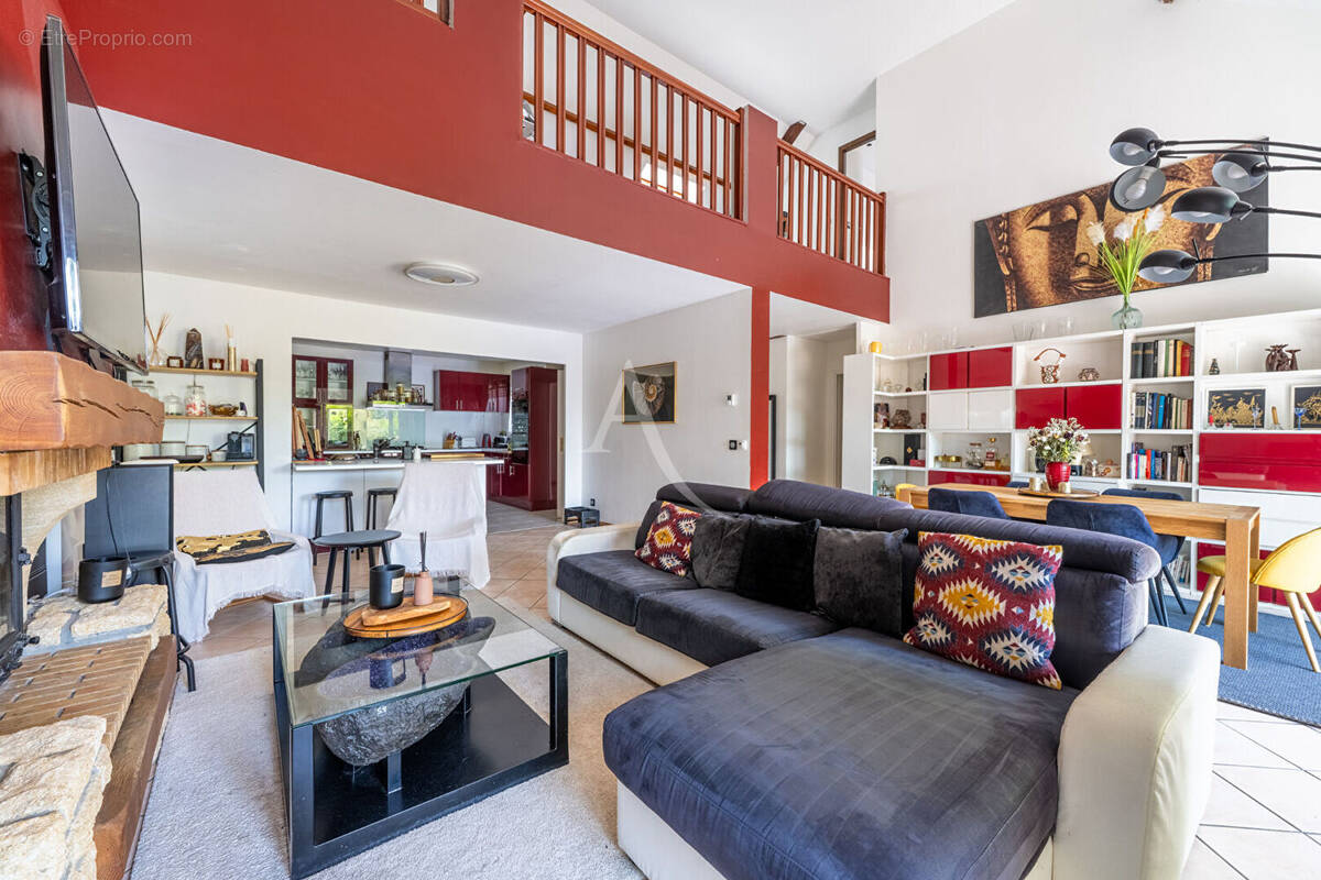 Maison à COURDIMANCHE