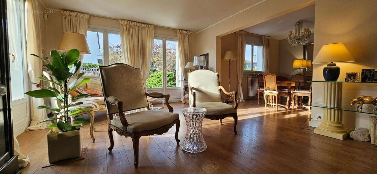 Maison à CHAMBOURCY