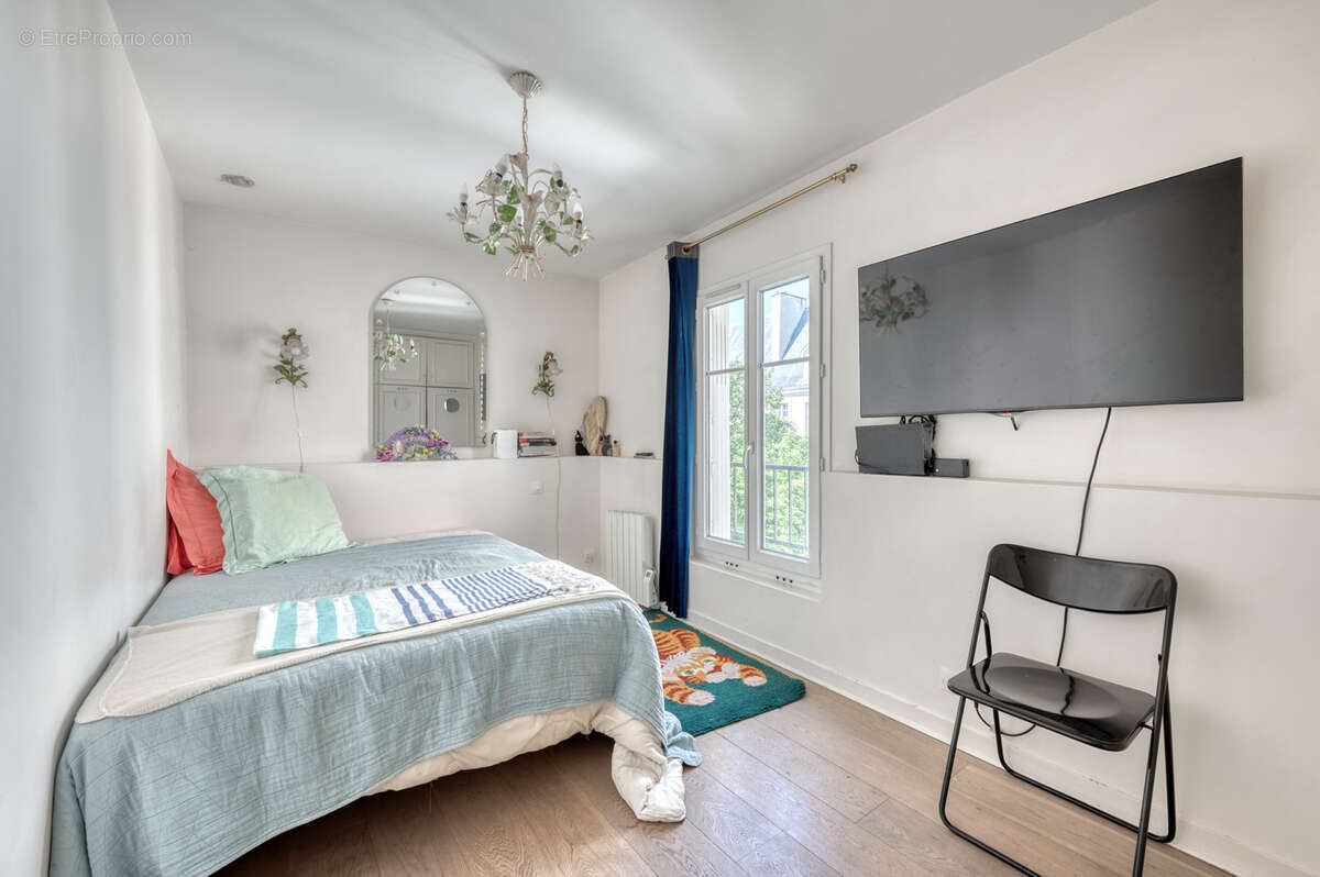 Appartement à PARIS-3E