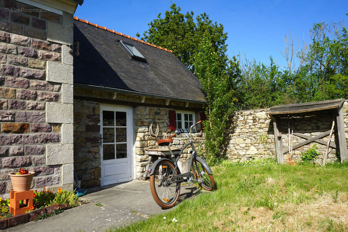 Maison à PLOURIVO