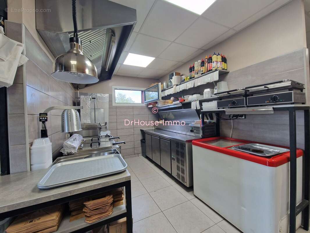 Commerce à CHATILLON-SAINT-JEAN