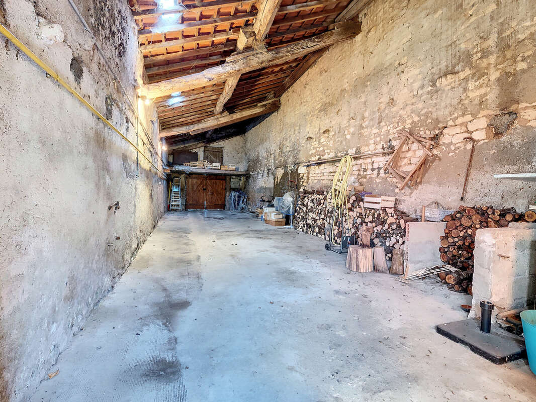 Maison à LES PAROCHES