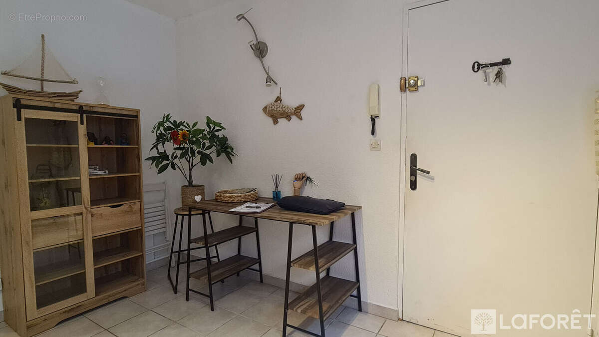 Appartement à MEZE
