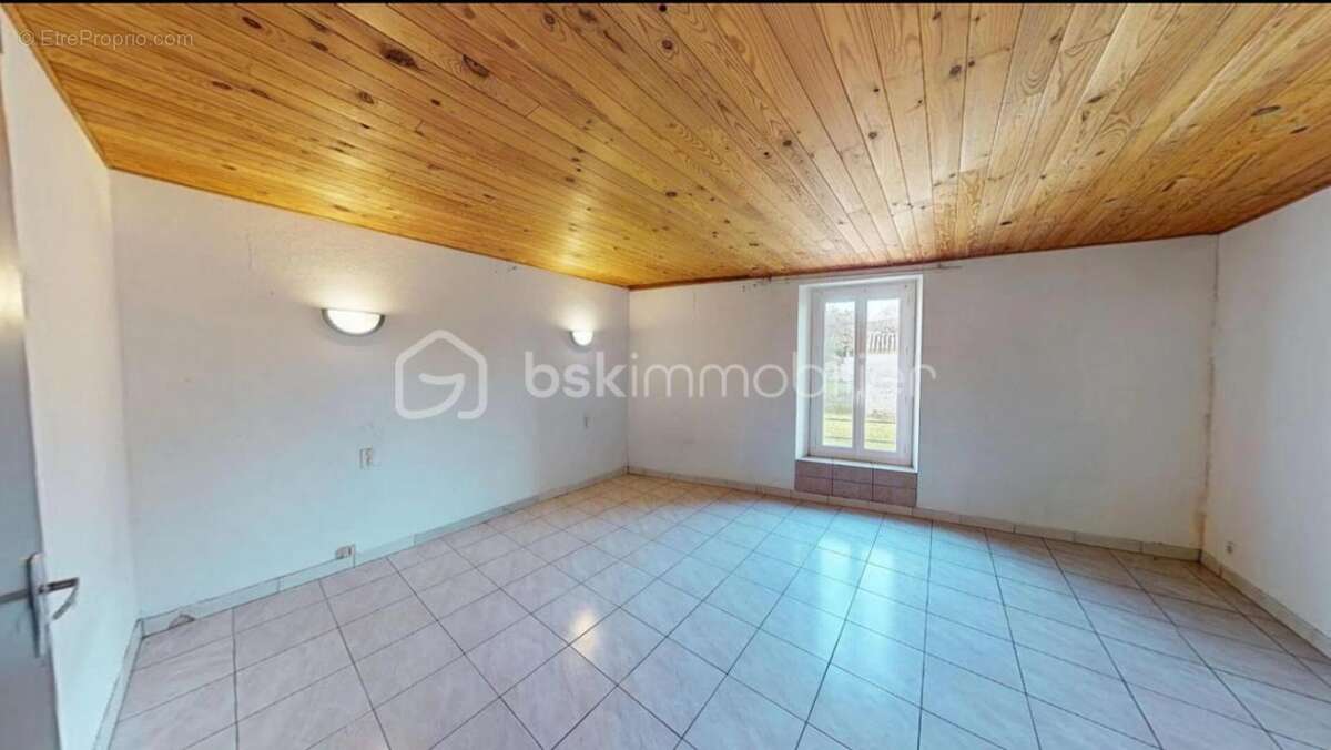 Maison de ville située à Bourg de Visa 82150, bon état, petit prix, idéale 1er achat ou investisseur - photo 6