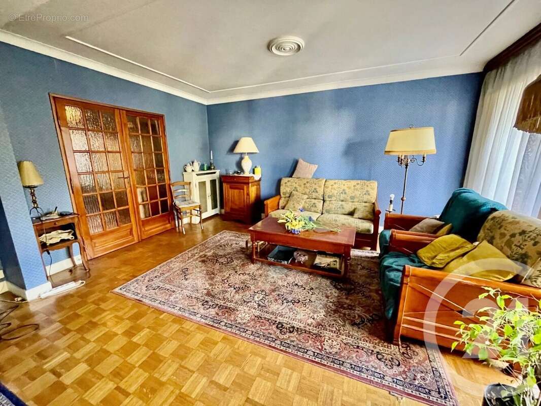 Appartement à SAINT-GRATIEN